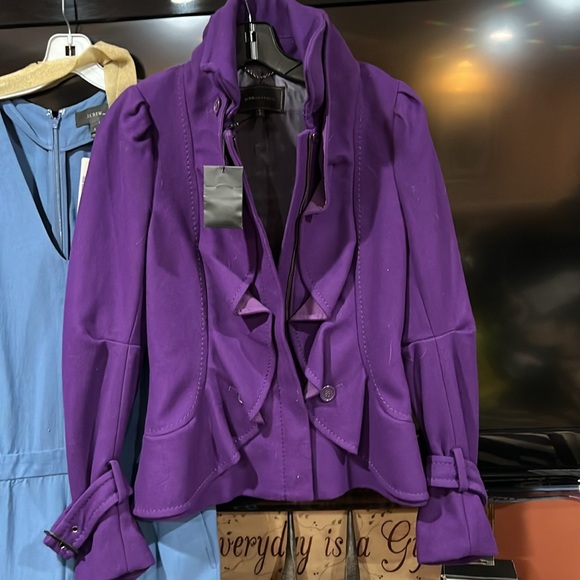 Wool coat with ruffle - Picture 2 of 2